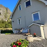 I Lofoten Semesterbostad *